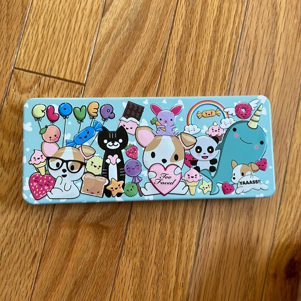 Too faced clover palette